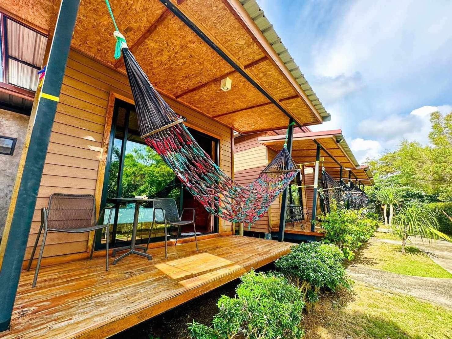 Отель Check In Lanta Ко-Ланта Экстерьер фото
