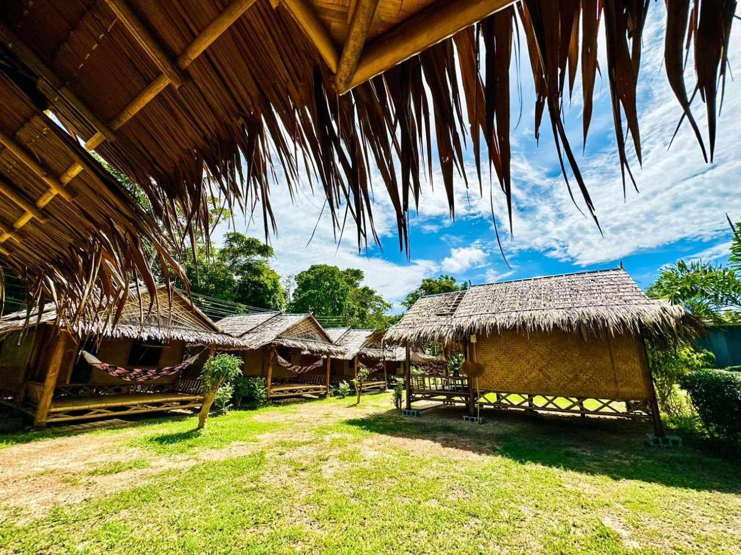 Отель Check In Lanta Ко-Ланта Экстерьер фото